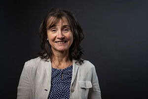 Dr. Csilla Schell